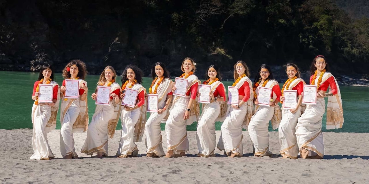 Vinyasa Yoga Ashram Teacher Training School
